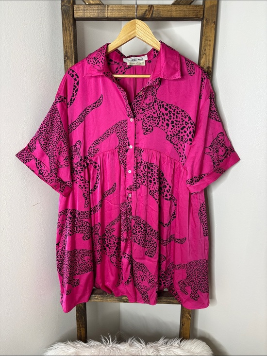 Style U Dresses & Skirts - Style U Hot Pink Leopard-Print Button Mini Dress Size M